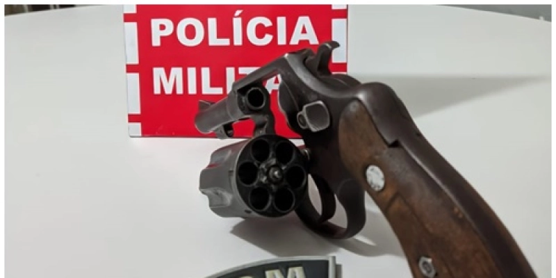Revolver é apreendido em Sousa, após mulher dar entrada em hospital vítima de disparo de arma de fogo 