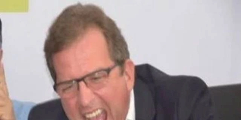 A tática usada por Tyrone para recompor com adversários em Sousa 