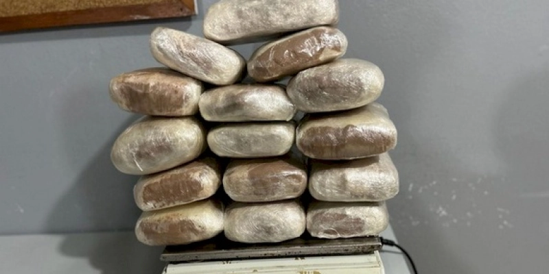 PF prende mulher com mais de 16 kg de substância análoga à cocaína