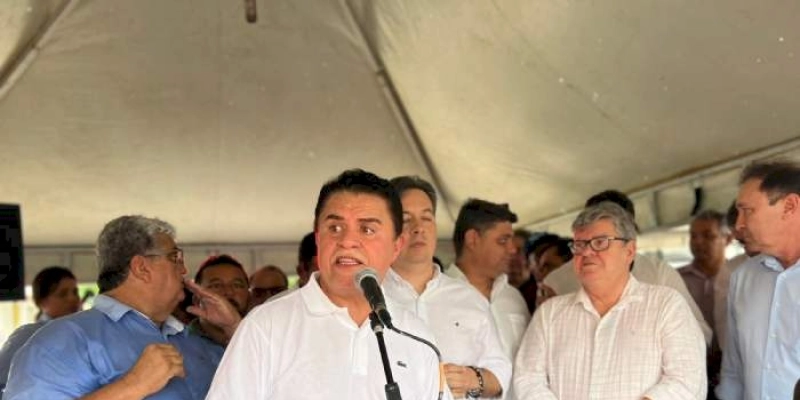 Ao lado de João Azevêdo, Wilson Santiago inaugura obras e debate ações para o Alto Sertão; Vídeo