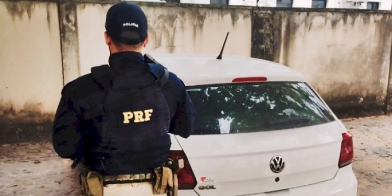 PRF recupera na Paraíba carro roubado há dois meses em Recife