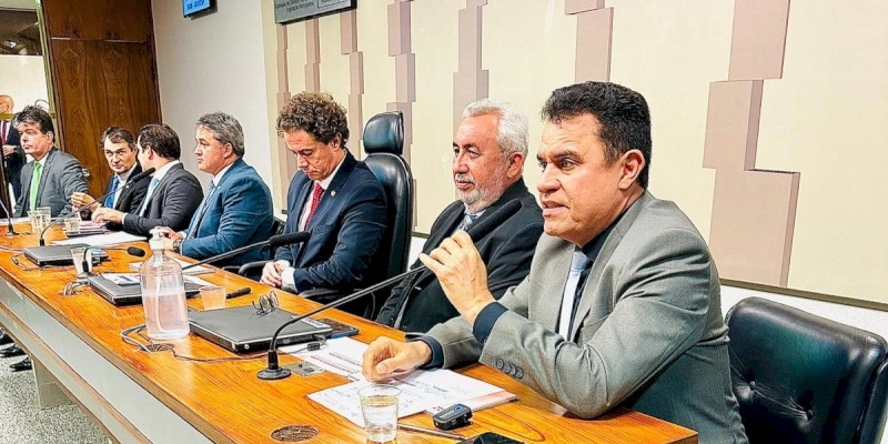 Deputado Wilson Santiago debate com Grupo Farol ações para o desenvolvimento da Paraíba