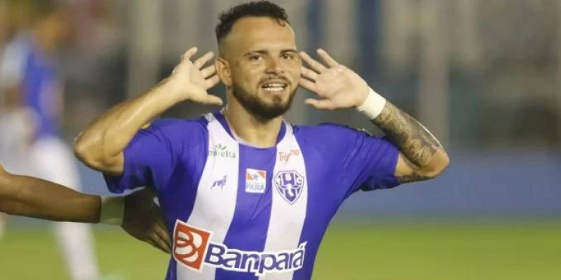 Sousa acerta com meio-campista ex-Paysandu pensando no mata-mata da Série D