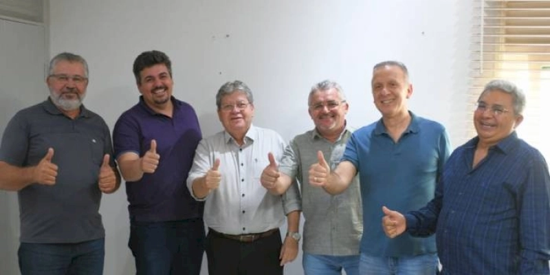 Prefeito do PSDB, vice-prefeito do União Brasil e lideranças políticas de Aroeiras declaram apoio à reeleição de João Azevêdo