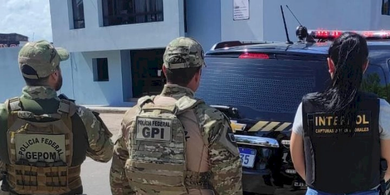 Foragido capturado pela Interpol é extradito para o Brasil