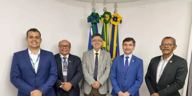 Diretor-secretário do Cofeci visita Creci-PE com vistas ao fortalecimento do Sistema