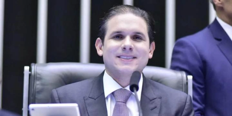 Ascensão de Hugo Motta reacende protagonismo da Paraíba na política nacional