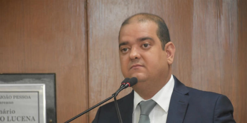 Vereador rebate nota da PMJP e afirma que nomeação de Lucélio infringe, sim, a Lei antinepotismo