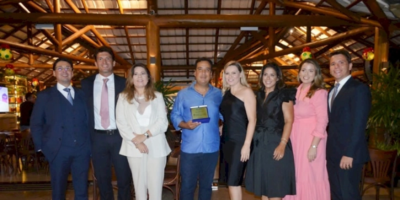 Empresários sousenses se reúnem em encontro com Associação Comercial da PB, debatem sobre tributação, e Homenageiam a ISIS; Fotos e Vídeo 