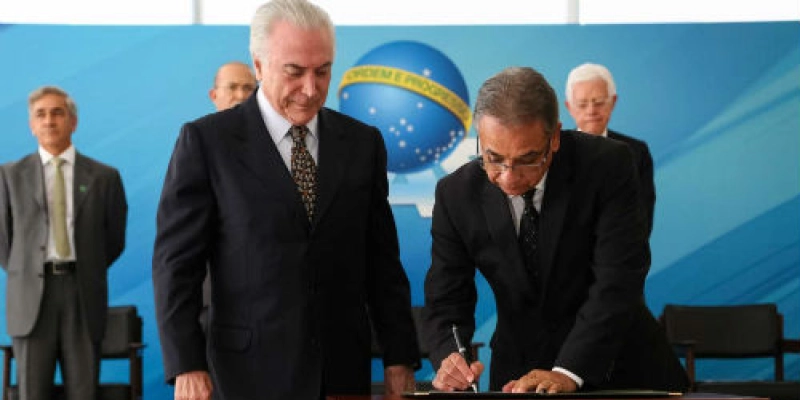 Temer dá posse a Ronaldo Fonseca na Secretaria-Geral da Presidência