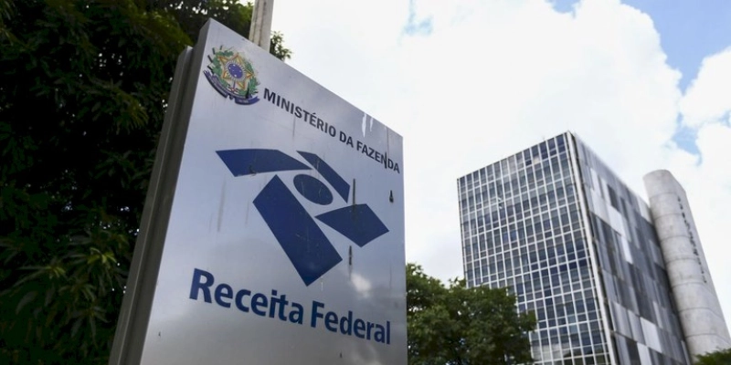 Receita alerta para golpe do falso aplicativo do Imposto de Renda