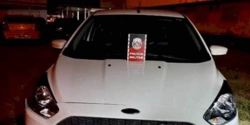 Policiais Militares recuperam veículo minutos após ter sido roubado