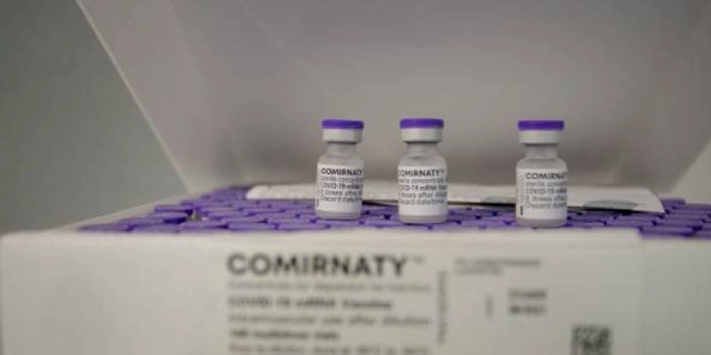 5 milhões de doses: Brasil recebe quatro lotes da Pfizer neste domingo (12)