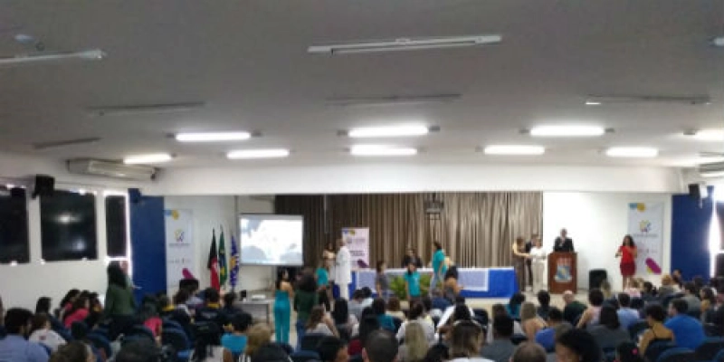 Bolsista egresso de unidade socioeducativa recebe Prêmio Jovem Pesquisador da UFPB