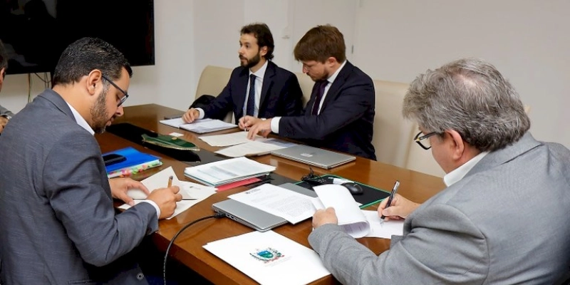 Governo do Estado e Agência Francesa de Desenvolvimento assinam acordo para financiamento de projetos de abastecimento e saneamento na Paraíba