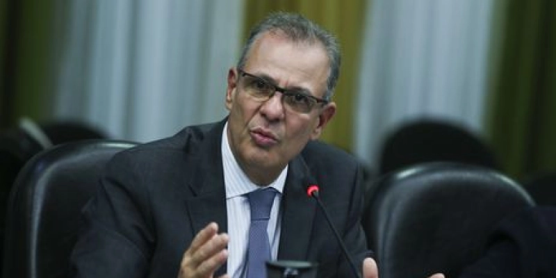 Governo vai rever monopólio da Petrobras no setor de gás, diz ministro