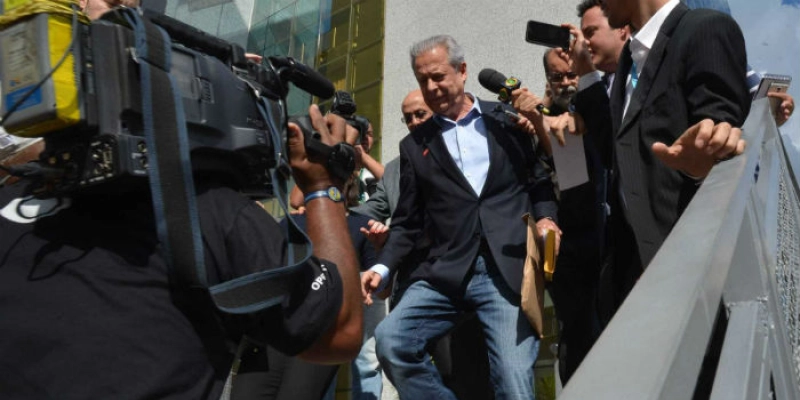 Polícia Federal instaura novo inquérito contra Dirceu na Lava Jato
