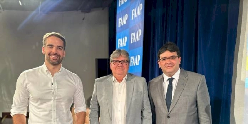 Em São Paulo: CLP premia Paraíba por programas de Educação, e João Azevêdo destaca avanço do estado nos serviços digitais