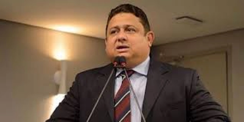Em Nota, Assembleia se solidariza com deputado que teve carro alvejado e pede investigação