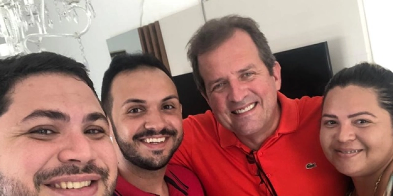 Tyrone sela acordo político com o Grupo do Peixe em São Gonçalo, e ganha mais uma legenda