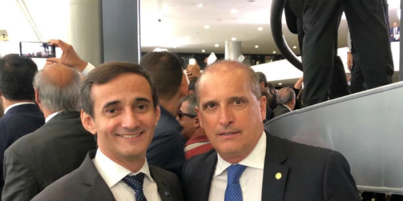 Sancionada lei que cria Empresa Simples de Crédito