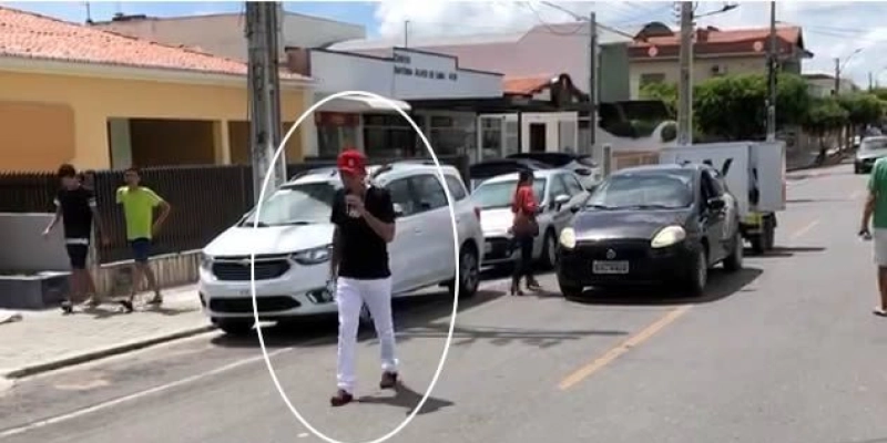 Prefeito invade ruas com carro de som, e conclama população a ficar em casa e combater o Covid-19 em São José de Piranhas; Vídeo 