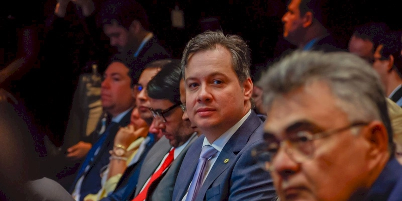 Júnior Araújo celebra investimentos do Governo Federal para municípios paraibanos