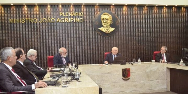 Pleno do TCE julga regulares as contas da Procuradoria do Estado e de mais seis Prefeituras