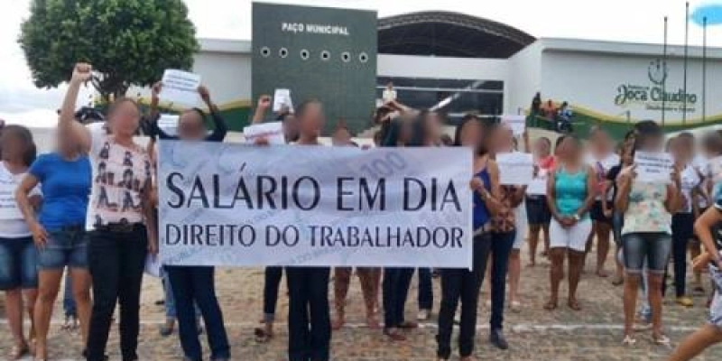 Servidores paralisam por falta de pagamento na Prefeitura de Joca Claudino