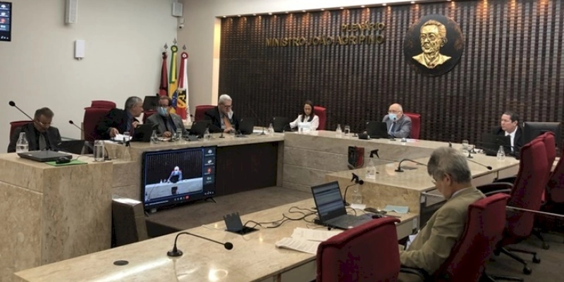 TCE-PB rejeita contas de Mogeiro e emite pareceres favoráveis às contas do Prefeito do Lastro, e de outras 09 prefeituras municipais