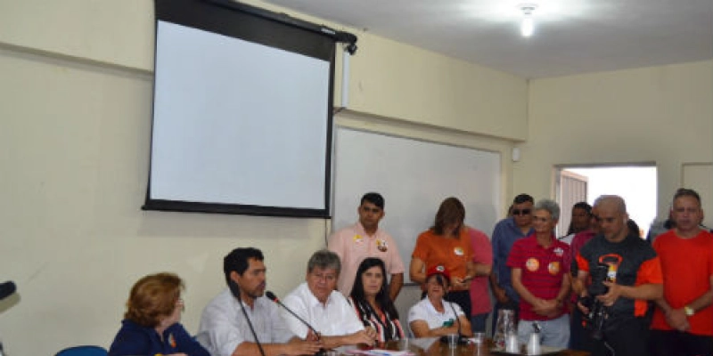 Sindicalista agradece a Veneziano por assumir ser contra venda da Cagepa