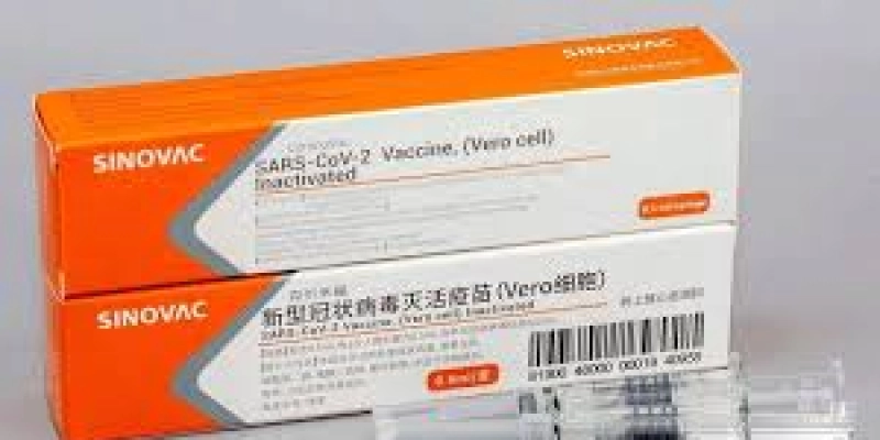 Saúde anuncia compra de 100 milhões de doses da Coronavac