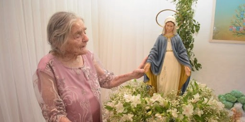 ALPB emite nota e voto de pesar pela morte da professora Hilda de Sousa
