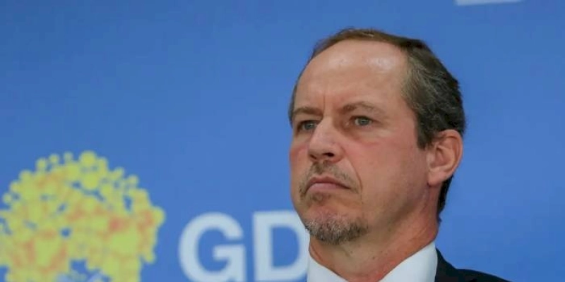Governo faz acordo para proteger extração de ouro