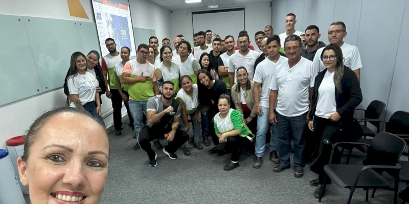 Equipe de Saúde e Segurança na Indústria do SESI realiza ação educativa na Indústria Alpargatas
