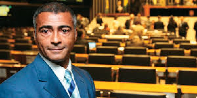 Dodge pede arquivamento de inquérito de Romário