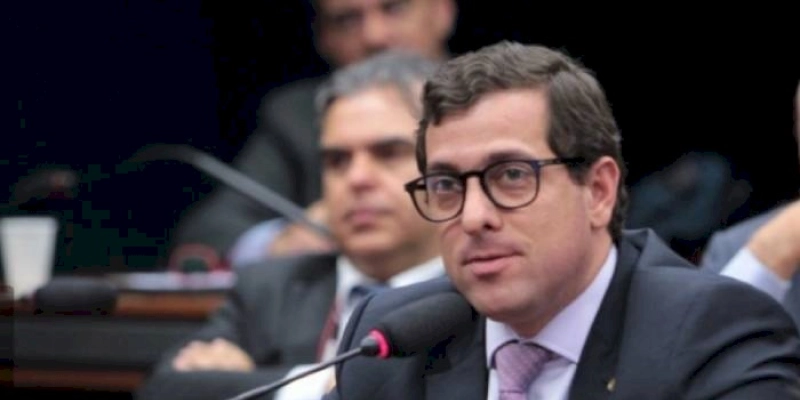 Gervásio chama Bolsonaro de medíocre e se posiciona contra cobrança de mensalidade nas  universidades públicas