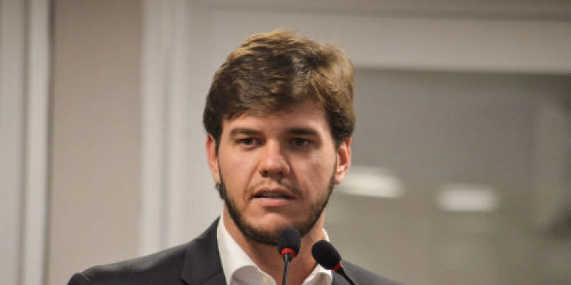 Bruno Cunha Lima anuncia saída do Solidariedade