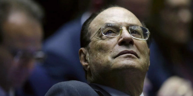 Câmara dos Deputados cassa mandato de Paulo Maluf