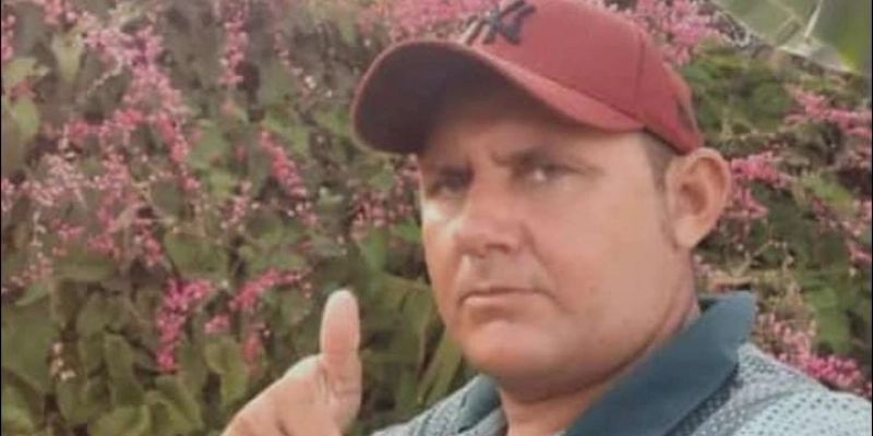 Homem é achado morto com sinais de violência em estrada de terra, no sertão