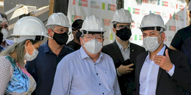 João Azevêdo visita obras do Hospital Infantil de Santa Rita e assegura parceria com a prefeitura para expandir serviços de saúde 