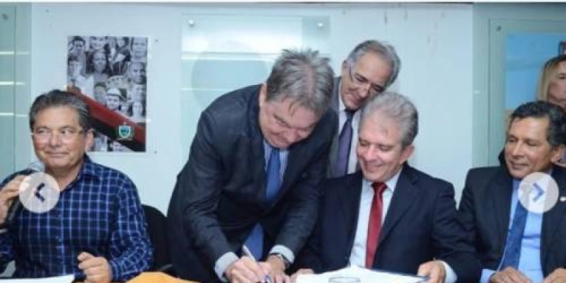 Lindolfo retorna a ALPB após tomar posse nesta quarta-feira na Sede da PBTur