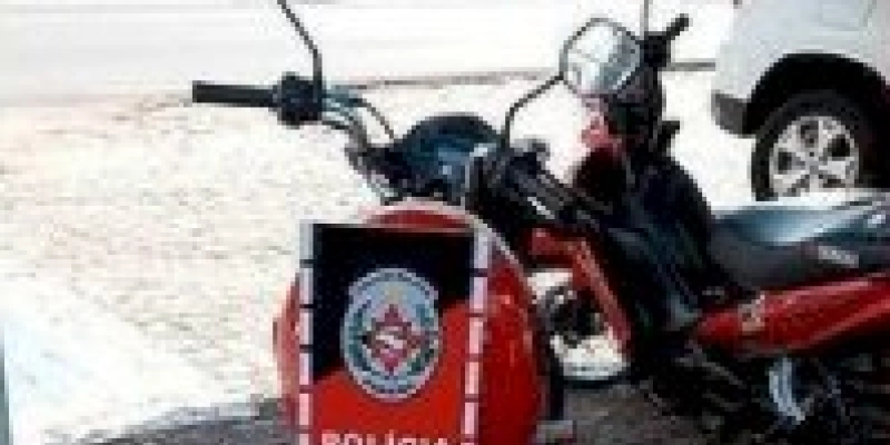 Motocicleta com restrição de roubo/furto é recuperada pela polícia militar; veja 