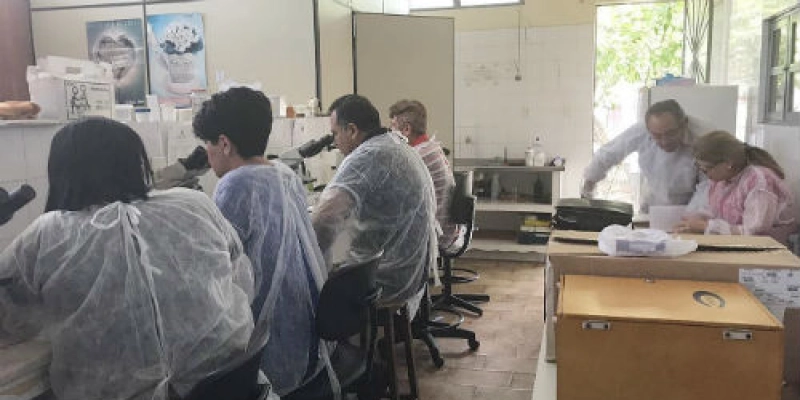 Lacen-PB realiza capacitação no diagnóstico de malária em Campina Grande