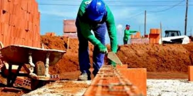 Indústria da construção civil deve crescer 4% este ano, prevê CBIC