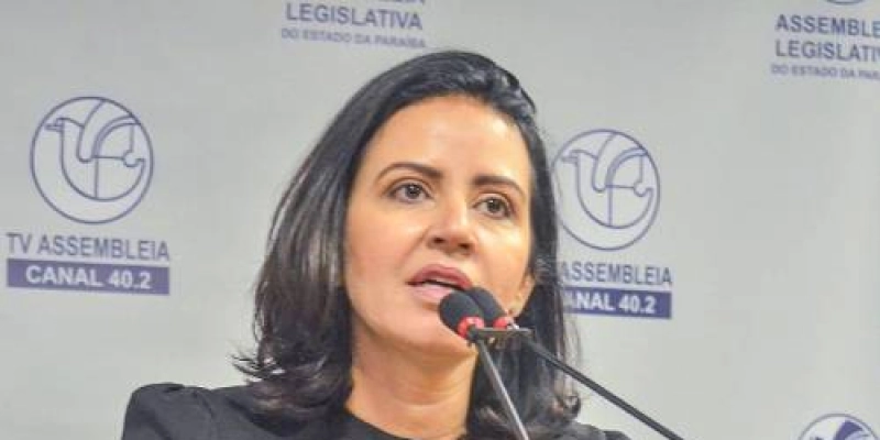 Pollyanna Dutra cobra instalação de laboratório para realização de exames PCR em Campina Grande