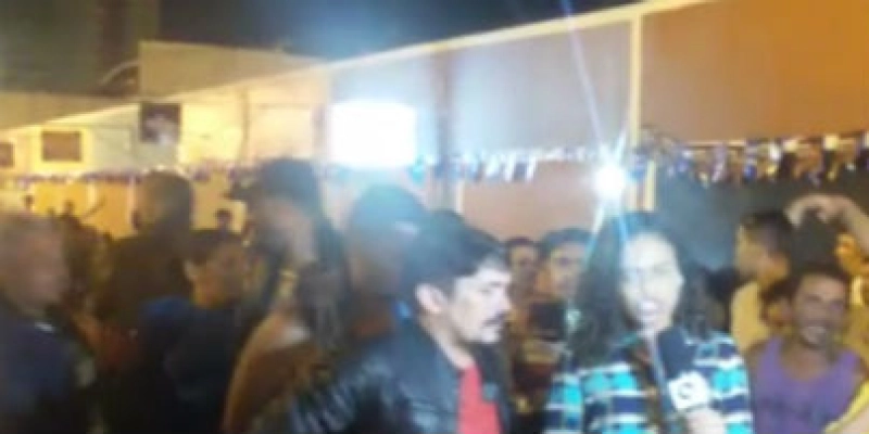 Vídeos: Comerciantes do Parque do Povo paralisam atividades em protesto a acordos não cumpridos por empresa Aliança e Romero