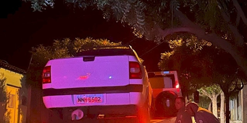 Polícia Militar recupera veículo com restrição de roubo/furto, na cidade de Uiraúna