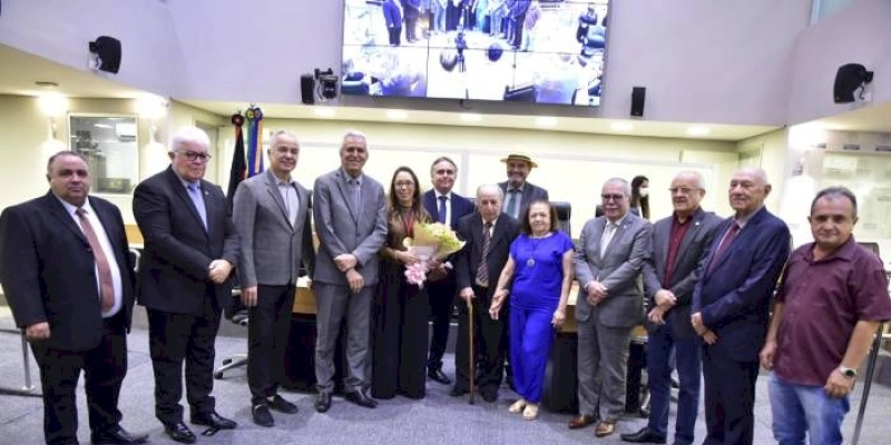 ALPB concede Medalha Epitácio Pessoa à defensora pública Rivana Ricarte