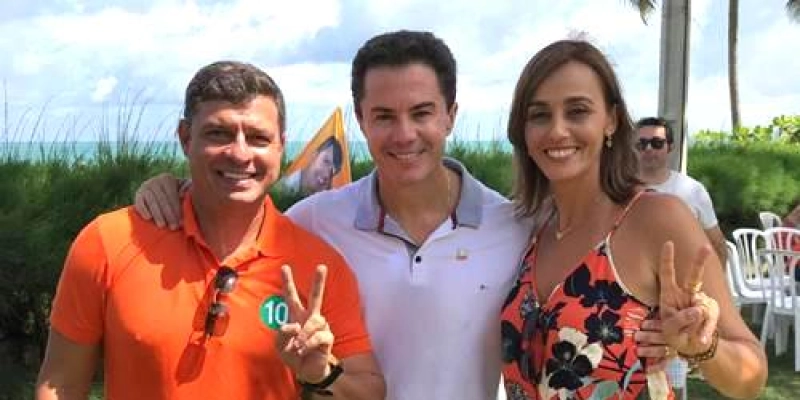 Veneziano e Ana Cláudia participam de evento de adesão do PRB em Cabedelo e ratificam apoio à candidatura de Vitor Hugo a Prefeito